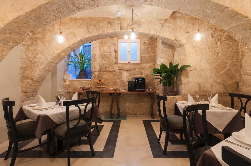 Отель The Coleridge Boutique In 4*